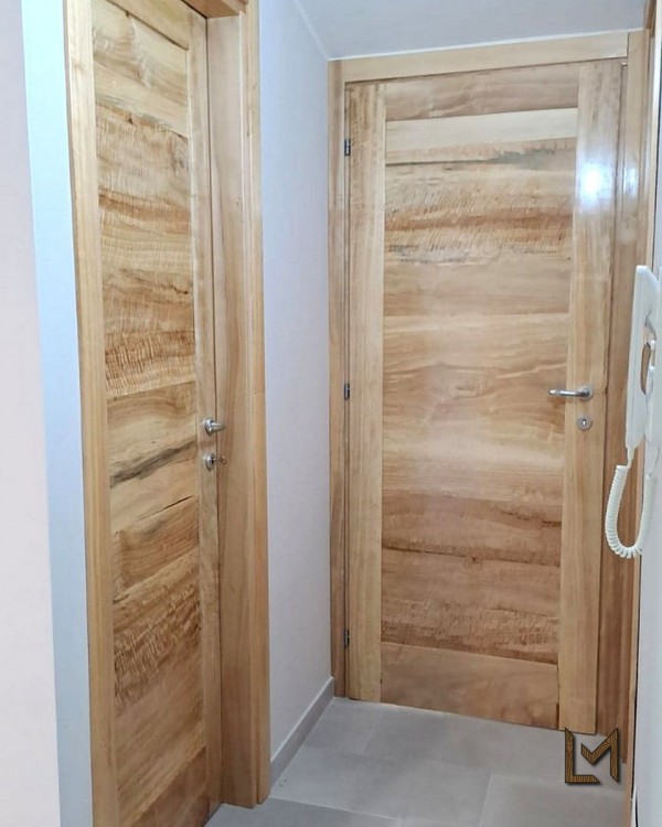 Porte moderne in pioppo