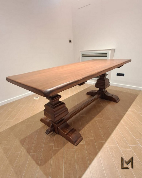 Restauro tavolo legno nobile