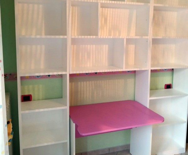Libreria laccata bianca