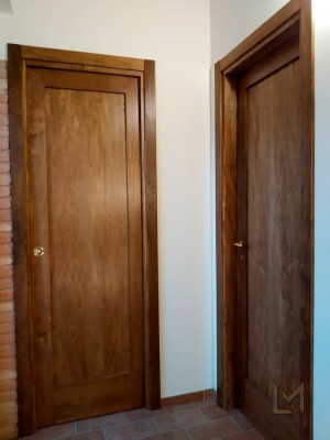 Porte a bugna unica liscia