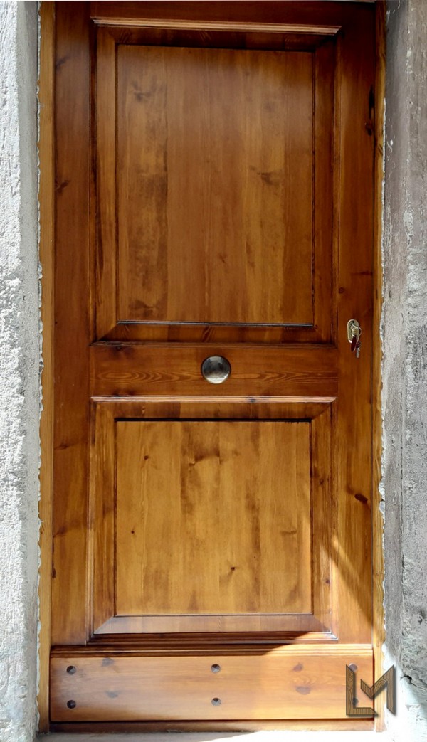 portoni in pino